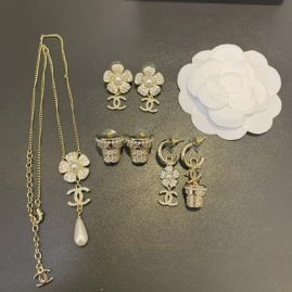 Picture of Chanel Sets _SKUChanelearing&necklace5jj36199